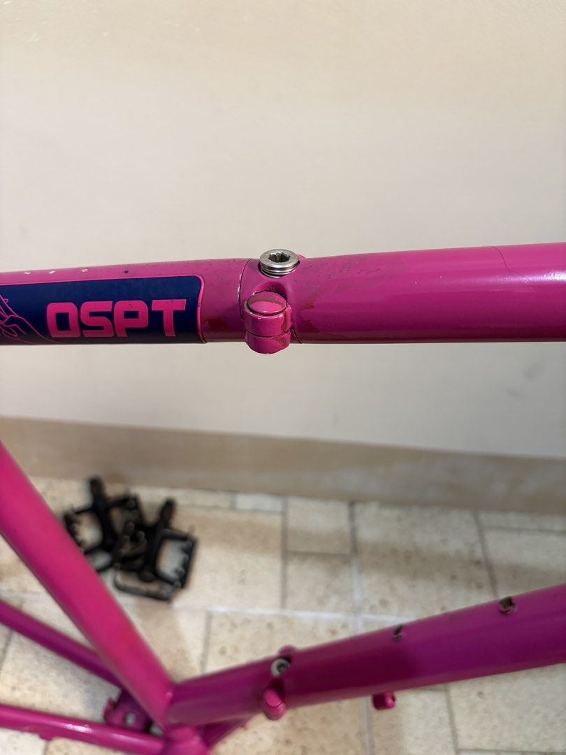 Folding Roadbike Frame (FRAME ONLY) (Category: Bicycles) located in Manila. Submitted by saquidomigs (Listing ID 1460819497, Image 2). Description: Folding Roadbike Frame Size: 48TT, 46ST Inclusions: Headset and seatclamp Issue: paint 3.5k Las Pinas/Paranaque.