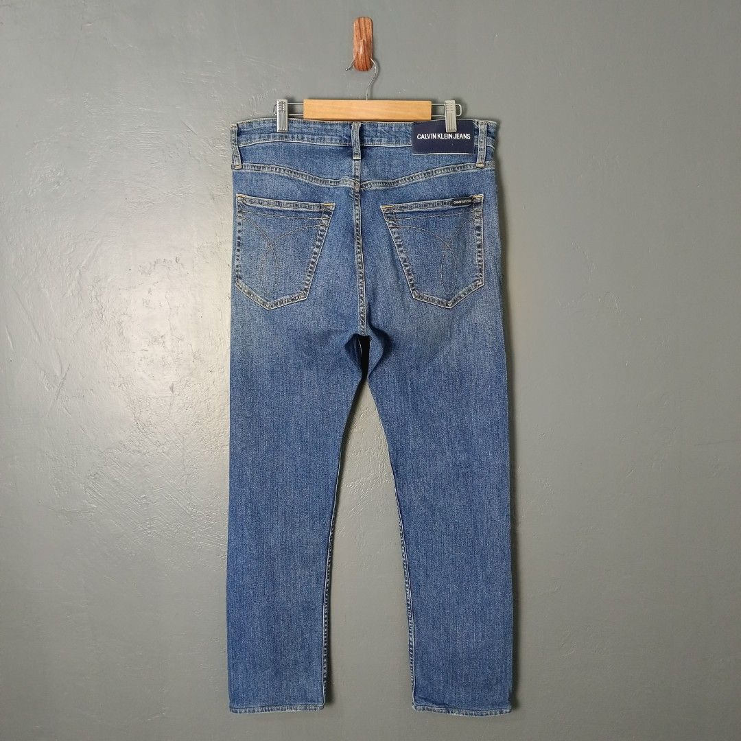 For Men - Calvin Klein (Category: Jeans) located in Bacolod City. Submitted by drop.ph (Listing ID 1469641327, Image 2). Description: Calvin Klein Authentic *Stretchable *Fits 33-34 Length - 39.5, Leg Opening - 6.5 *Excellent *No Flaws *Price: 880php *Add SF if outside Bacolod City .