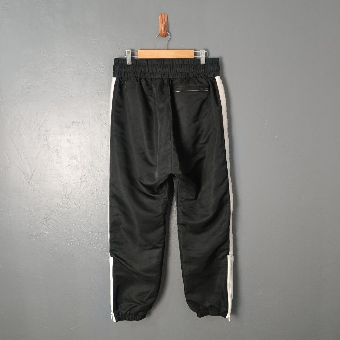 For Men - Daniel Patrick - Parachute Track Pants (Category: Joggers) located in Bacolod City. Submitted by drop.ph (Listing ID 1469616452, Image 3). Description: Daniel Patrick - Parachute Track Pants Authentic *Ankle Zipped *Fits 30-32, Length - 37.5 *Excellent *No Flaws *Price: 880php *Add SF if outside Bacolod City.