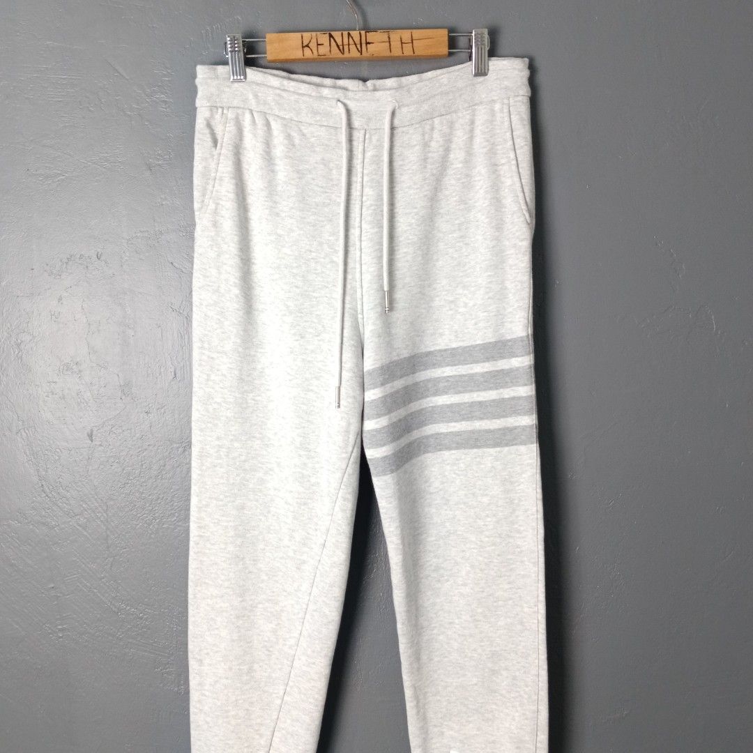 For Men - Thom Browne - 4 Bar Sweatpants (Category: Joggers) located in Bacolod City. Submitted by drop.ph (Listing ID 1469615526, Image 3). Description: Thom Browne Classic loopback 4-Bar Sweatpants *Fits 30-32, Length - 38 *Excellent *No Flaws *Price: 1,000php *Add SF if outside Bacolod City .