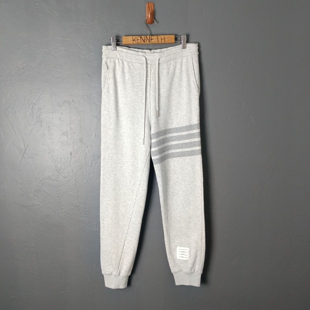 For Men - Thom Browne - 4 Bar Sweatpants (Category: Joggers) located in Bacolod City. Submitted by drop.ph (Listing ID 1469615526, Image 1). Description: Thom Browne Classic loopback 4-Bar Sweatpants *Fits 30-32, Length - 38 *Excellent *No Flaws *Price: 1,000php *Add SF if outside Bacolod City .