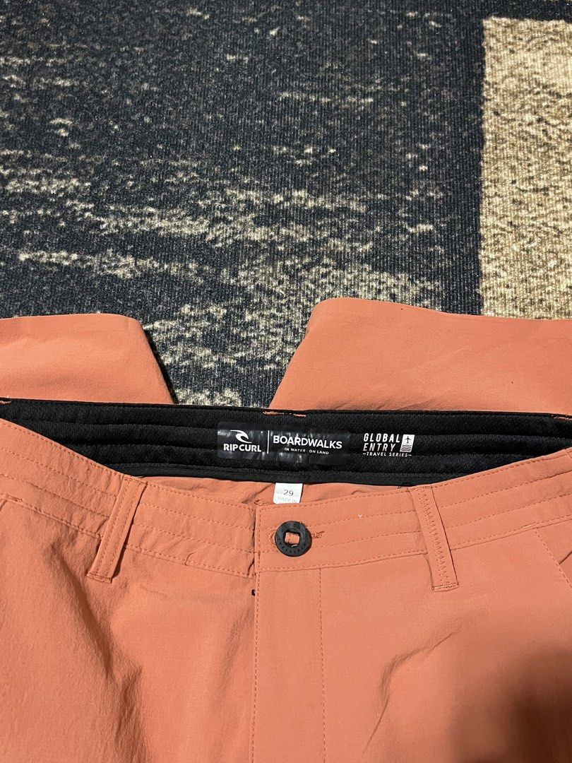 FOR SALE (Category: Swim Trunks & Board Shorts) located in Bulacan. Submitted by sef19 (Listing ID 1469685970, Image 3). Description: RIPCURL MIRAGE x CORDURA - size : 32w condition : excellent price : ₱680 - mop : gcash / jnt pm 📩📩📩 📍BULACAN.