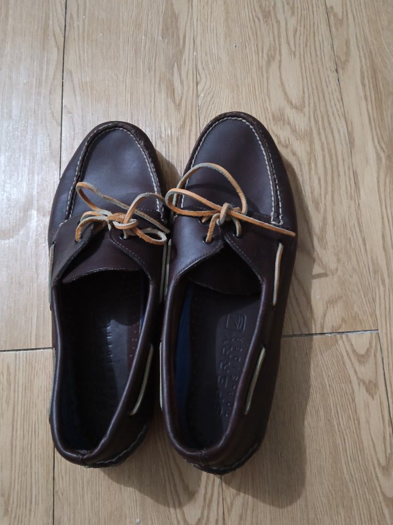 For sale sperry top sider size 13 no issue (Category: Casual Shoes) located in Manila. Submitted by siomairize (Listing ID 1469714310, Image 2). Description: negotiable.