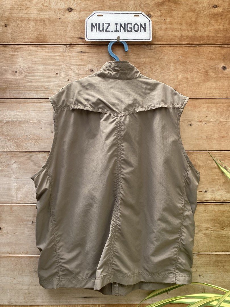 FORCLAZ DECATHLON UTILITY VEST (Category: Vests) located in Naga. Submitted by foryouandhercloset (Listing ID 1469592185, Image 2). Description: FORCLAZ DECATHLON UTILITY VEST 2XL on tag 25x29 on tape Brandnew condition tag lang kulang 600php + sf.