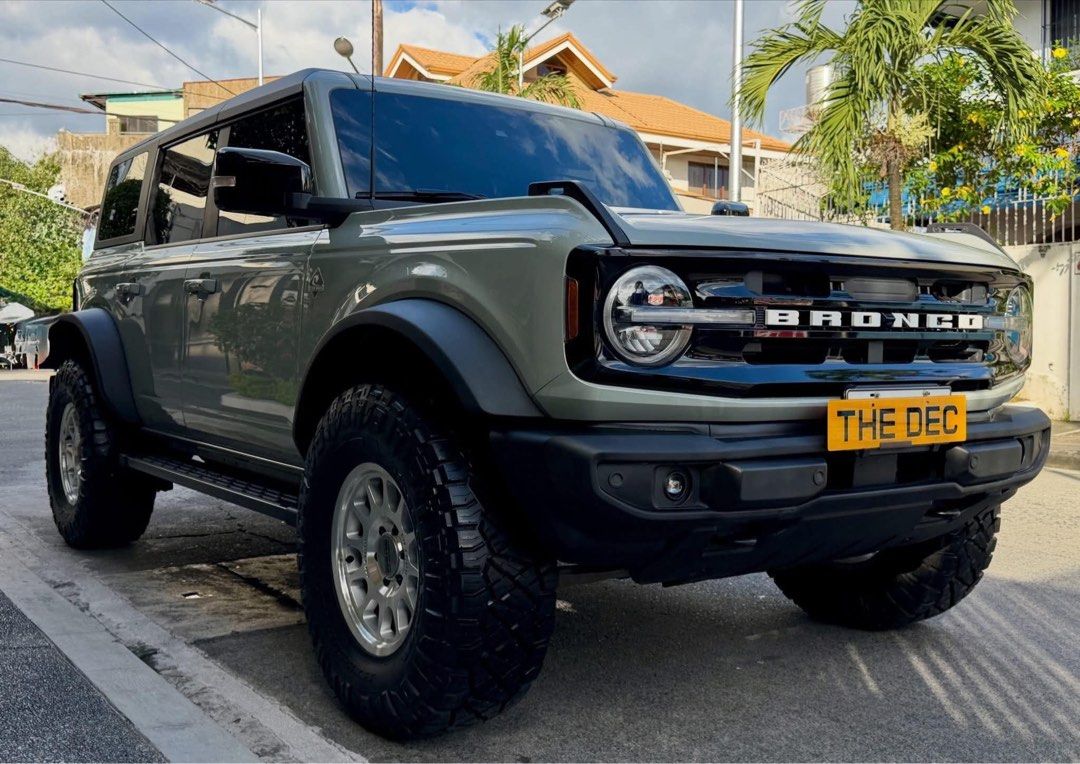 Ford Bronco A/T Auto (Category: Used Cars) located in Manila. Submitted by quality_cars (Listing ID 1469722990, Image 2). Description: FOR SALE - Guaranteed Best Buy! ✅ Brand: Ford Model: Bronco Year Model: 2024/25 Model Transmission: AUTOMATIC Color: Gray Fuel Type: Gas Mileage: 6K Legit Low Mileage, Casa Maintained Ending Plate: “2” Monday Coding MY SELLING PRICE: 4.128M Trade In Ok, Financing Ok Upgrades Worth 400K to 500K 5pcs 17in Bnew Metho
