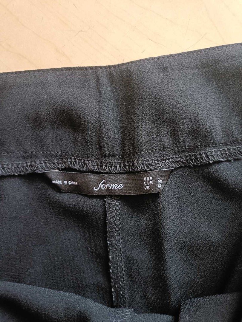 Forme Cullotes (Category: Other Bottoms) located in Caloocan City. Submitted by vanityplum (Listing ID 1469711164, Image 2). Description: .