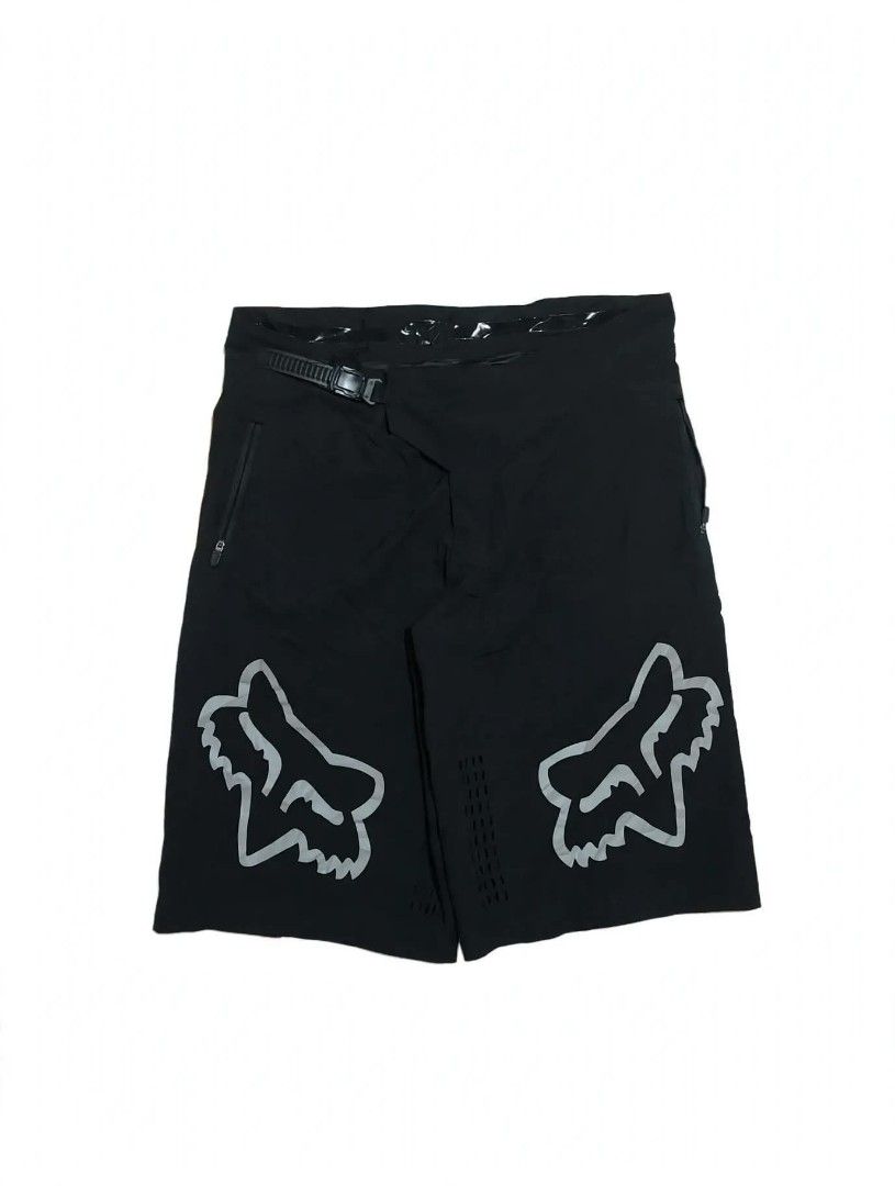 FOX RACING SHORTS (Category: Shorts) located in Tubigon. Submitted by negosyanthrift (Listing ID 1469588921, Image 1). Description: Waist:34 Length:22 Thighs:12.5 Leg Open:11 No issue As new condition Need wash only 🏷️649+sf.