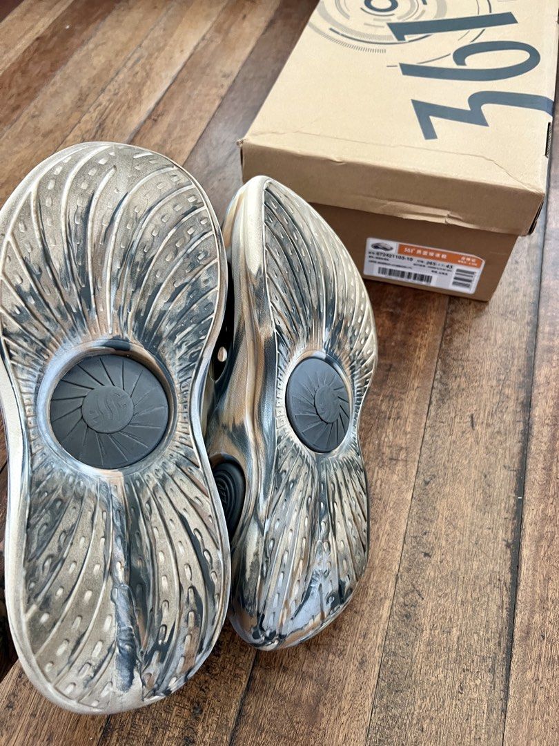 FREE SHIPP 361 Degrees AG Clogs WHALE (Category: Slippers & Slides) located in Los Banos. Submitted by Woop_Loots (Listing ID 1469662534, Image 3). Description: - Brand: 361 Degrees - Style: Foam slip-on clogs / futuristic design - Colorway: Cream with black and brownish marble patterns - Size: EU 43 (265 cm) .
