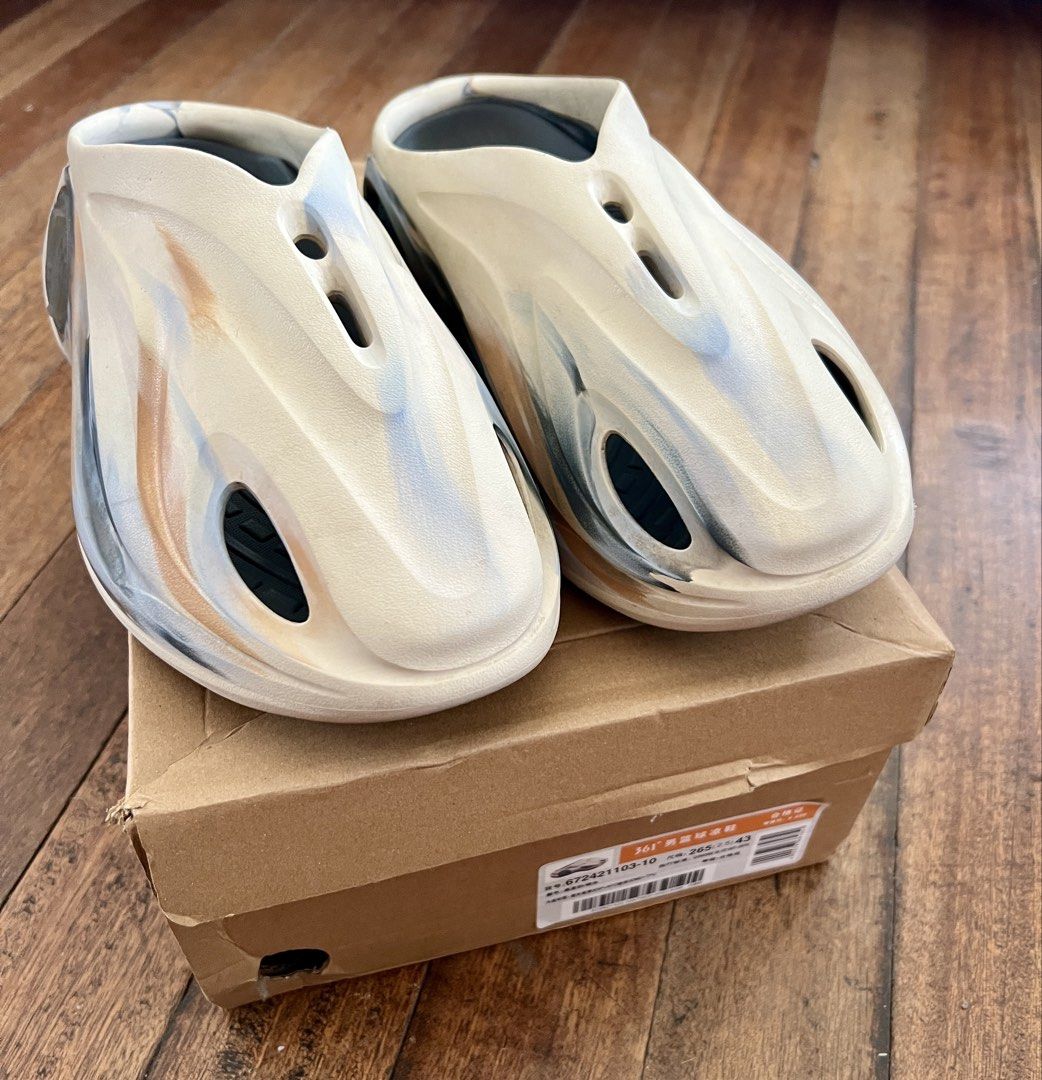 FREE SHIPP 361 Degrees AG Clogs WHALE (Category: Slippers & Slides) located in Los Banos. Submitted by Woop_Loots (Listing ID 1469662534, Image 2). Description: - Brand: 361 Degrees - Style: Foam slip-on clogs / futuristic design - Colorway: Cream with black and brownish marble patterns - Size: EU 43 (265 cm) .
