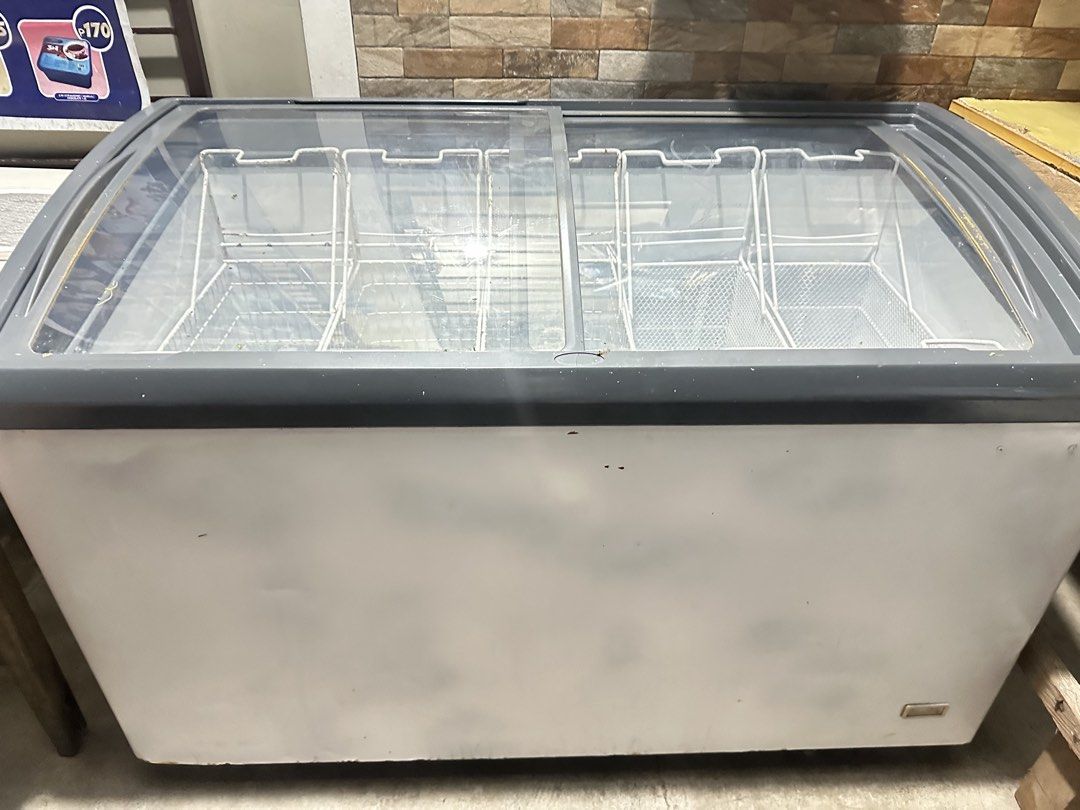 Freezer For Repair (Category: Refrigerators and Freezers) located in Manila. Submitted by rumiiiiiiiii (Listing ID 1469683280, Image 1). Description: Only used for 8 mos, for repair only.