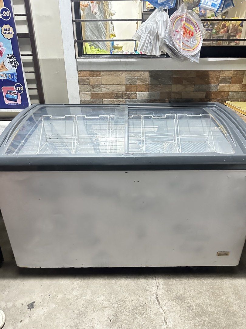 Freezer For Repair (Category: Refrigerators and Freezers) located in Manila. Submitted by rumiiiiiiiii (Listing ID 1469683280, Image 3). Description: Only used for 8 mos, for repair only.
