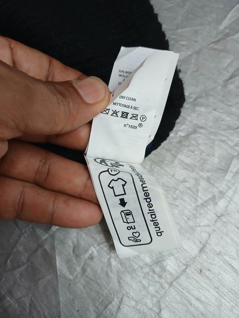 FRENCHIE BEANIE (Category: Beanies) located in Paranaque City. Submitted by dennis_580 (Listing ID 1469625477, Image 3). Description: POLO RALPH LAUREN EMBROIDERED FRENCHIE BEANIE BLACK ONE SIZE EXCELLENT.
