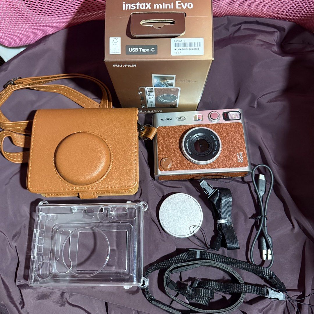Fujifilm instax mini evo type c (Category: Cameras) located in San Manuel. Submitted by oneheadtulip (Listing ID 1469653146, Image 1). Description: what you see is what you get no issue.