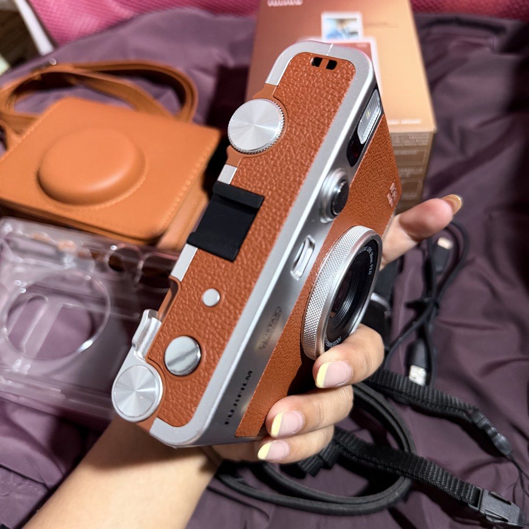 Fujifilm instax mini evo type c (Category: Cameras) located in San Manuel. Submitted by oneheadtulip (Listing ID 1469653146, Image 3). Description: what you see is what you get no issue.