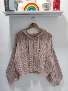 (Category: ) located in . Submitted by knitwear_dahlia (Listing ID 1469740080, Image 1). Description: .