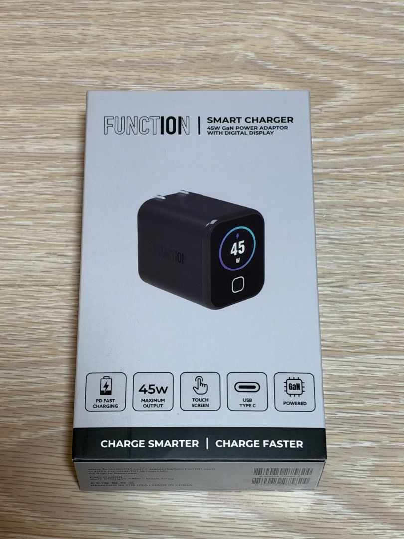 Function 101 Smart Charger (Category: Chargers & Cables) located in Muntinlupa City. Submitted by n_pen (Listing ID 1469627362, Image 1). Description: Brand new Function 101 Smart Charger in black. Originally at P1,190..