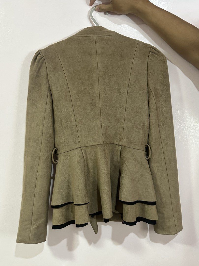 fur coat for winter (Category: Coats, Jackets and Outerwear) located in Cavite. Submitted by ysbalx (Listing ID 1469722986, Image 2). Description: winter clothes for women size: s-m negotiable!!.