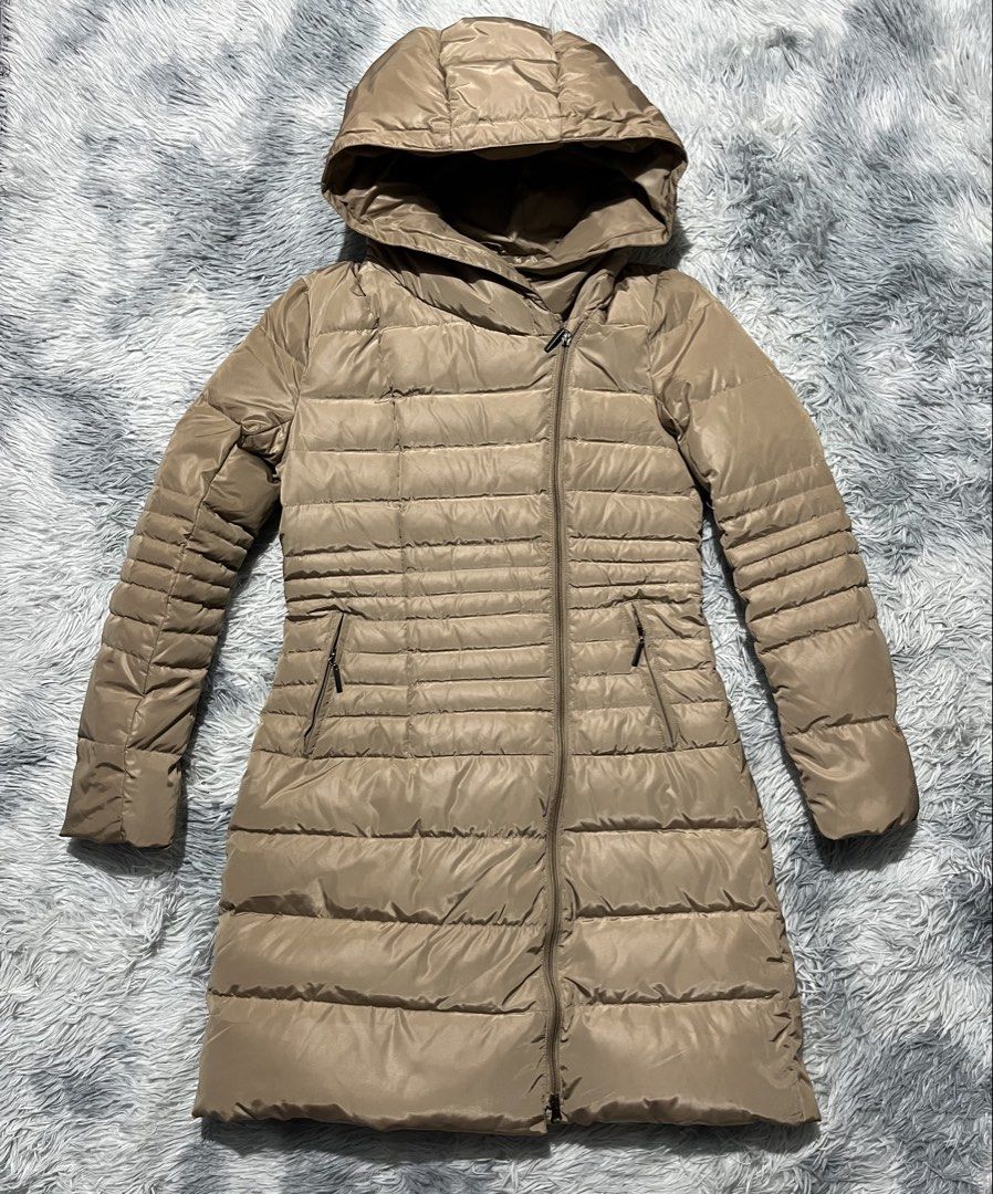 G2000 Women Long Puffer Jacket (Category: Coats, Jackets and Outerwear) located in Sasmuan (Sexmoan). Submitted by winterclothes.ph (Listing ID 1469573897, Image 1). Description: G2000 Women Long Puffer Jacket 34 on tag Small Width 18 Length 34 Excellent Condition .