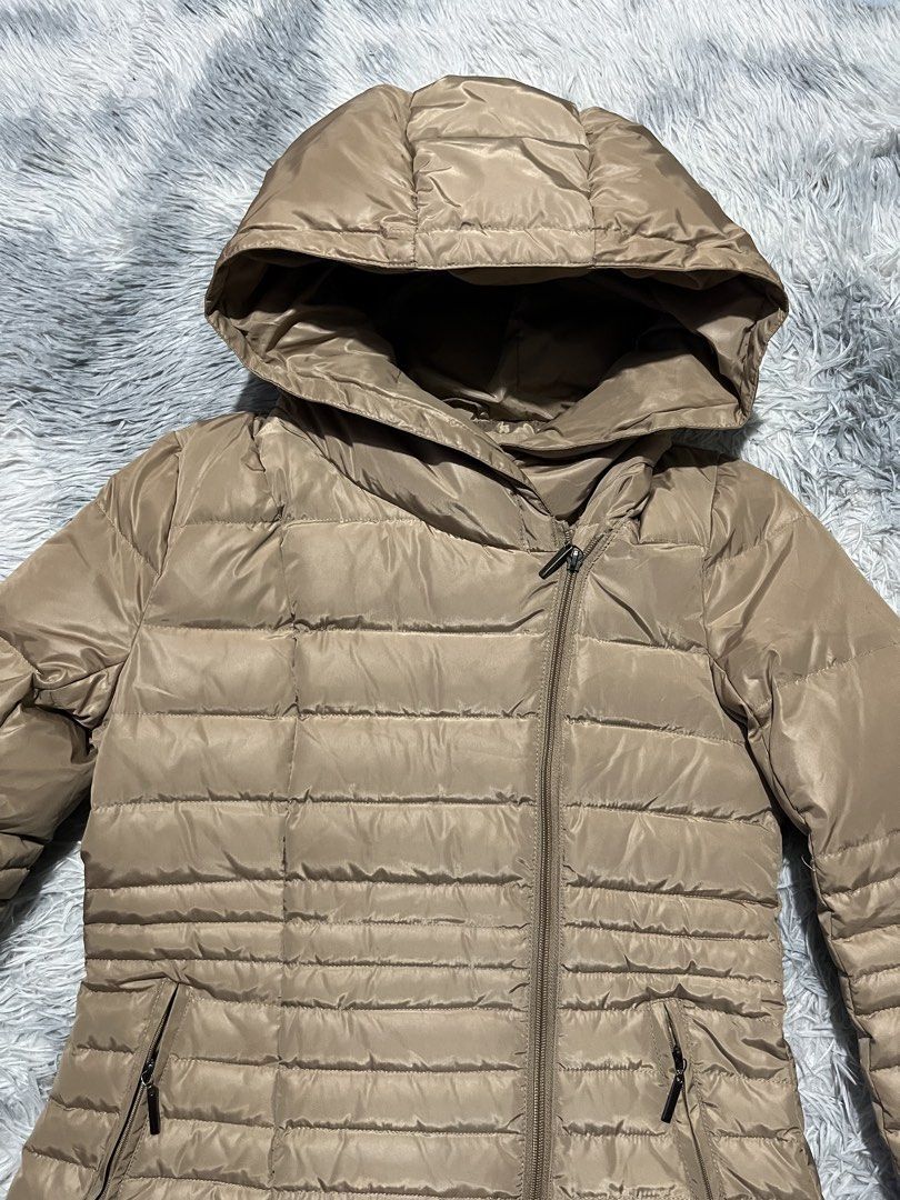 G2000 Women Long Puffer Jacket (Category: Coats, Jackets and Outerwear) located in Sasmuan (Sexmoan). Submitted by winterclothes.ph (Listing ID 1469573897, Image 2). Description: G2000 Women Long Puffer Jacket 34 on tag Small Width 18 Length 34 Excellent Condition .