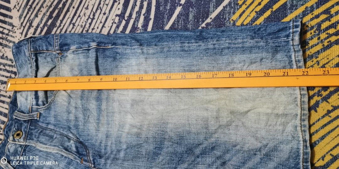 G Raw denim short (Category: Shorts) located in San Jose. Submitted by thrift_ni_sir (Listing ID 1469701562, Image 3). Description: Excellent condition MOP gcash MOD j&t Add shipping fee.