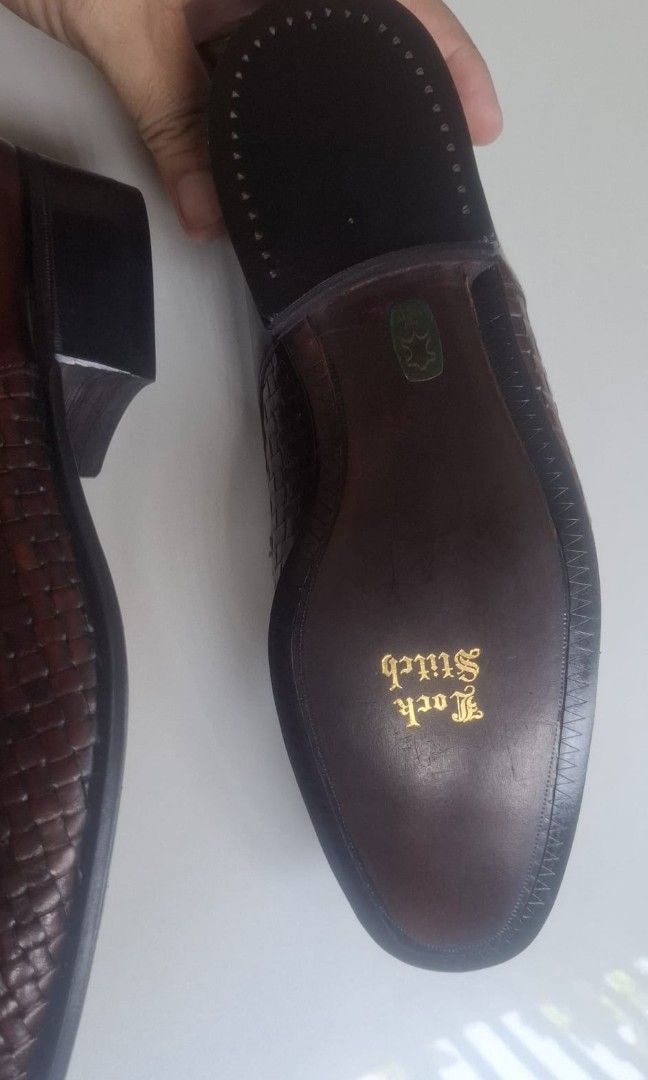 Gallonero England not bottega (Category: Boots) located in Cavite. Submitted by lonchel1571206 (Listing ID 1469645511, Image 2). Description: like new bottega style made in Uk size 6.