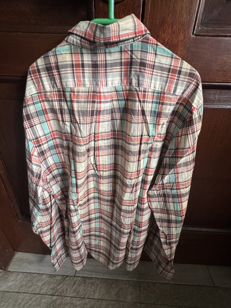 Gap Plaid Long Sleeve Shirt Size S (Category: Tshirts & Polo Shirts ) located in Imus. Submitted by jaimeenrico8 (Listing ID 1469589174, Image 3). Description: .
