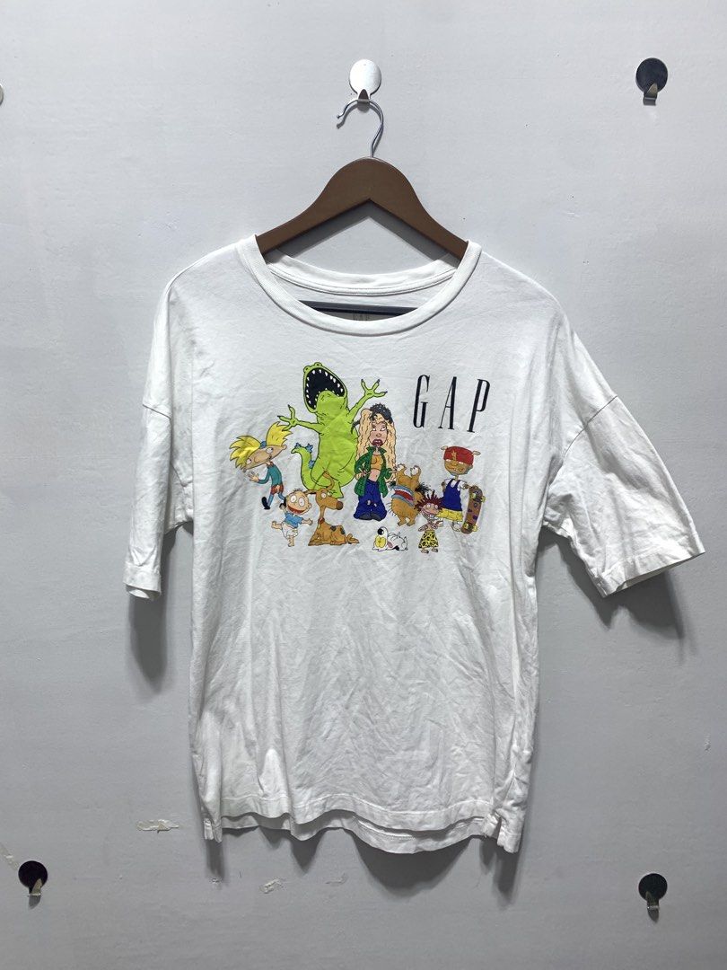GAP T-shirt (Category: Tshirts & Polo Shirts ) located in Caloocan City. Submitted by eightyythrift (Listing ID 1469627612, Image 1). Description: .
