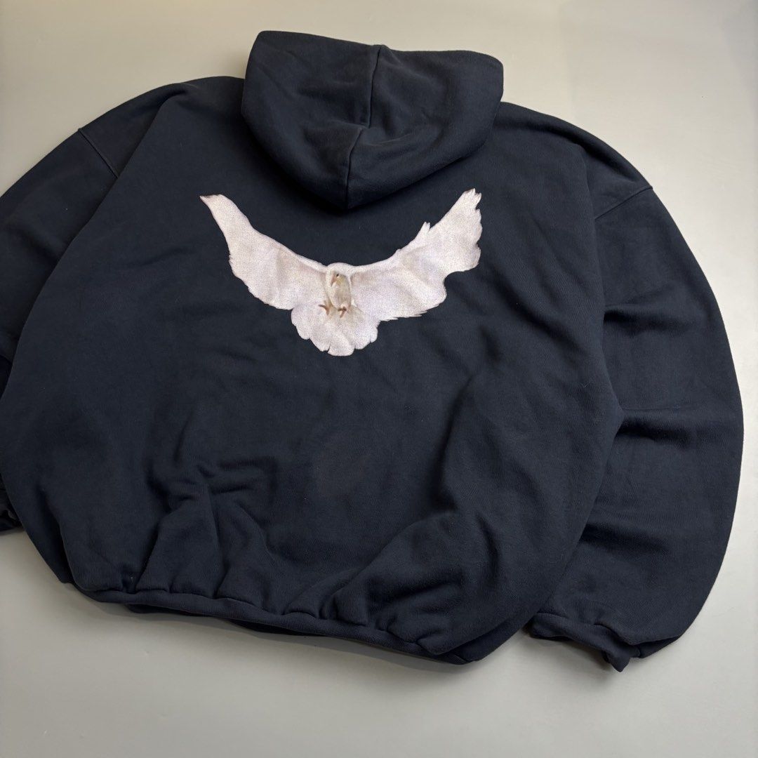 GAP X YEEZY X BALENCIAGA (Category: Hoodies) located in Taguig. Submitted by the_rare_edit (Listing ID 1469595370, Image 2). Description: DIMENSIONS: 30x30 ISSUE: none COLOR RATE: 9.8/10 CONDITION: Excellent condition .