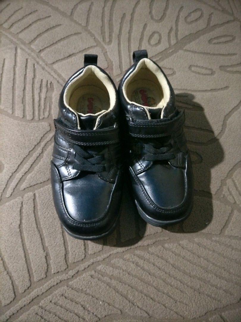 Garfield Kids Black Shoes (Category: Babies & Kids Fashion) located in Tabaco. Submitted by itnoks93 (Listing ID 1469698268, Image 1). Description: Preloved Garfield Kids Black shoes Excellent condition Size: EUR:28 US:11 UK:10 ₱250 add SF.