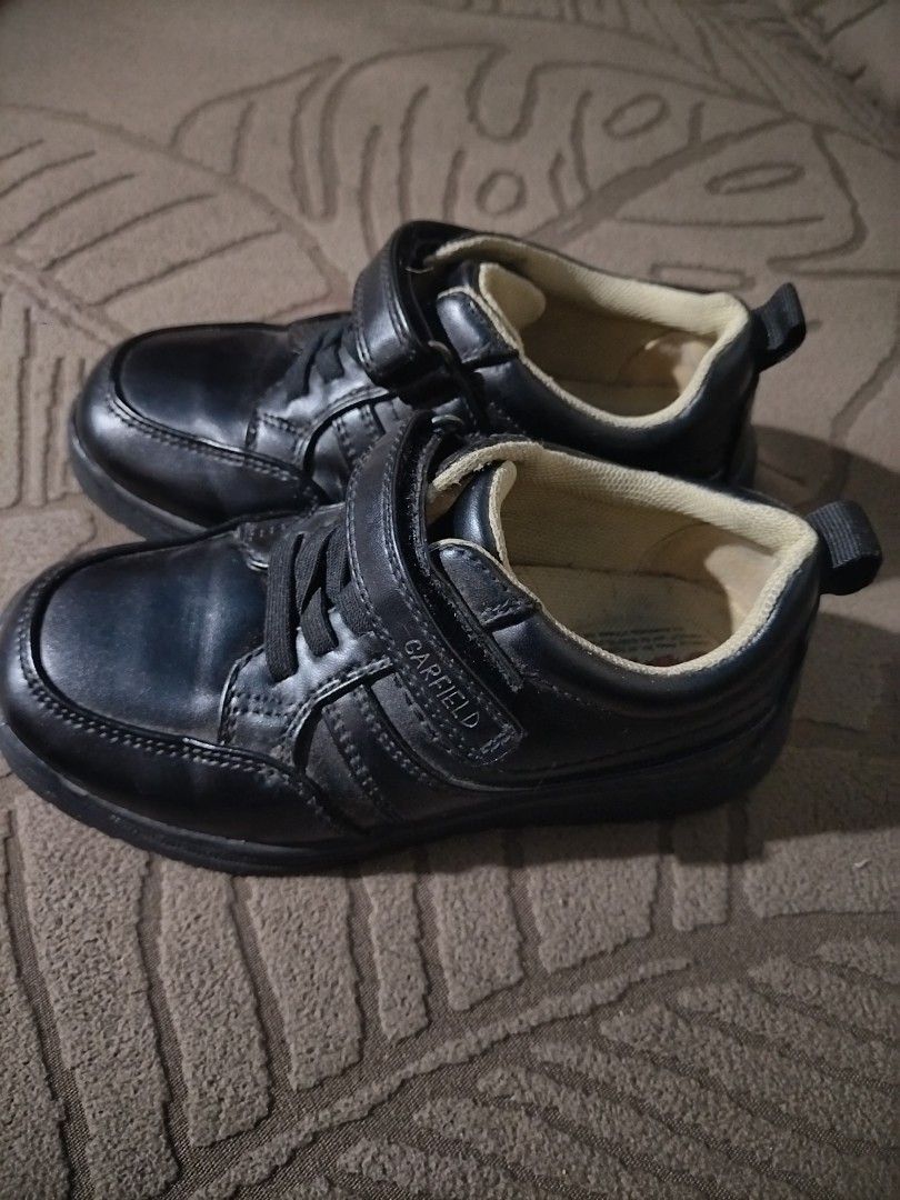 Garfield Kids Black Shoes (Category: Babies & Kids Fashion) located in Tabaco. Submitted by itnoks93 (Listing ID 1469698268, Image 3). Description: Preloved Garfield Kids Black shoes Excellent condition Size: EUR:28 US:11 UK:10 ₱250 add SF.