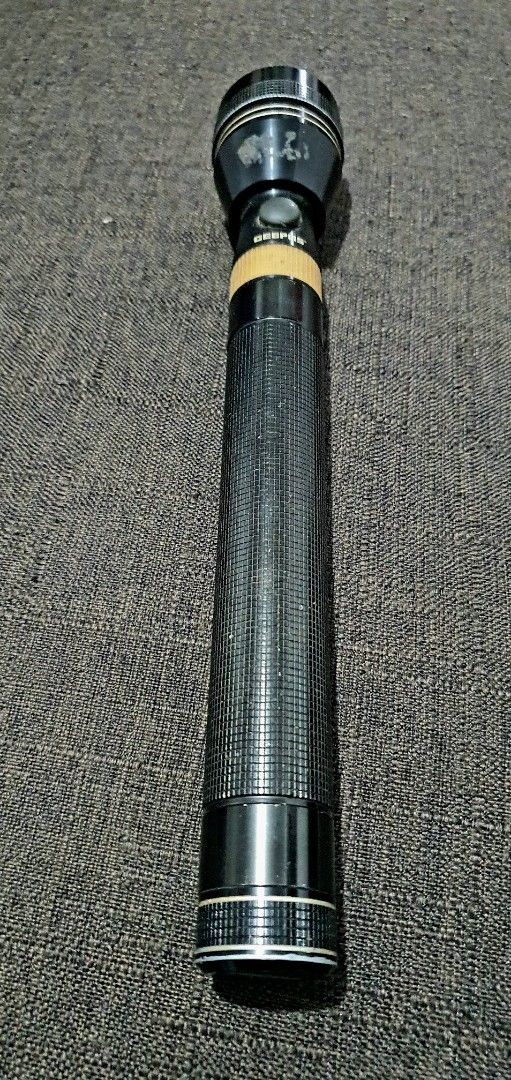 Geepas GFL4637 Heavy Duty LED Flashlight - A (Category: Lighting) located in Castillejos. Submitted by hornets0000 (Listing ID 1469632118, Image 2). Description: PRICE: ₱150 (As-is price) DESCRIPTION: Binebenta ang isang secondhand Geepas GFL4637 Rechargeable LED Flashlight. Kilalang matibay na brand (aircraft-grade aluminum body) para sa emergency o brownout. PLEASE READ CAREFULLY (UNTESTED): Wala na po itong kasamang charger/adapter wire kaya h