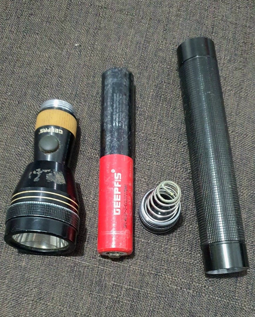 Geepas GFL4637 Heavy Duty LED Flashlight - A (Category: Lighting) located in Castillejos. Submitted by hornets0000 (Listing ID 1469632118, Image 3). Description: PRICE: ₱150 (As-is price) DESCRIPTION: Binebenta ang isang secondhand Geepas GFL4637 Rechargeable LED Flashlight. Kilalang matibay na brand (aircraft-grade aluminum body) para sa emergency o brownout. PLEASE READ CAREFULLY (UNTESTED): Wala na po itong kasamang charger/adapter wire kaya h