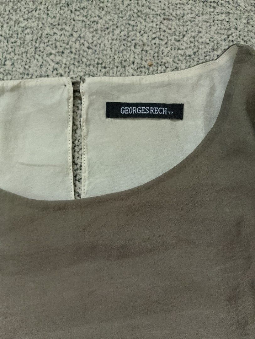Georges Rech Sleeveless Tops (Category: Sleeveless) located in Cabadbaran. Submitted by ztsfinds (Listing ID 1469642604, Image 3). Description: Georges Rech Sleeveless Tops -This is curated ukay clothes, already washed. -Color may vary due to lighting. -Nakagarter yong hem at sa may underarm side. -Size: 77/Large (95-165) -Chest Circumference 95 cm -Length:57 cm -Width:54 cm.