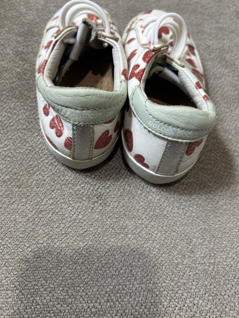 Ggdb Shoes for Kids (Category: Sneakers & Footwear) located in Aurora. Submitted by snoworiontwinkle_08 (Listing ID 1469654087, Image 3). Description: No issue Maganda Authentic Guaranteed Dm me for more details.