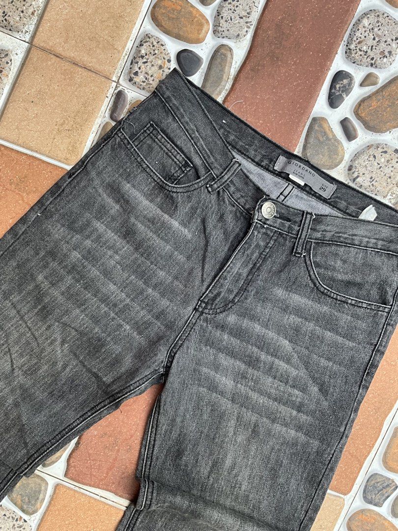 Giordano slim tapered jeans (Category: Jeans) located in Polangui. Submitted by thruftgineer (Listing ID 1469686816, Image 3). Description: .