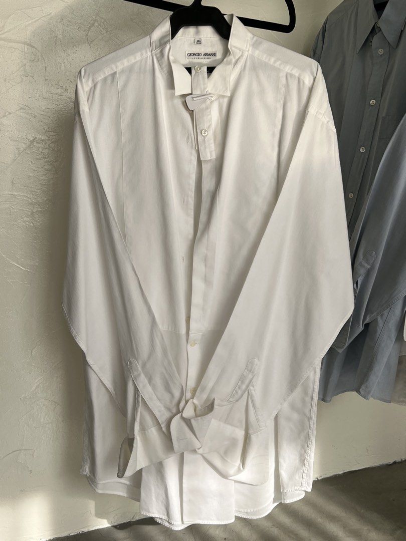 Giorgio Armani Long Sleeves (Category: Formal Shirts) located in Taguig. Submitted by alchlyn (Listing ID 1469635549, Image 3). Description: —₱2500 each, price negotiable —3 different types of long sleeves .