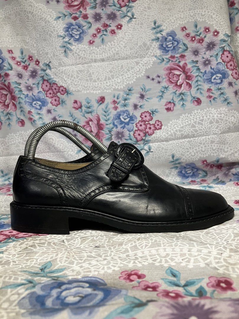 GIVENCHY BLACK LEATHER MONK STRAP SHOE (Category: Heels) located in General Mariano Alvarez. Submitted by adonid (Listing ID 1469615343, Image 1). Description: GIVENCHY BLACK LEATHER MONK STRAP SHOE GOOD CONDITION NORMAL SIGN OF USAGE ONLY SIZE: 26 cm women.