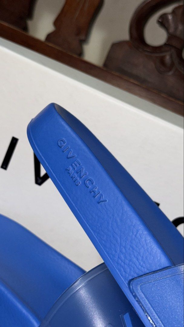 Givenchy Blue Slides with Original Box (Category: Slippers & Slides) located in Bacoor. Submitted by jiricu1 (Listing ID 1469726567, Image 3). Description: Blue Givenchy slides “Brand New” Complete box Srp € 275 .