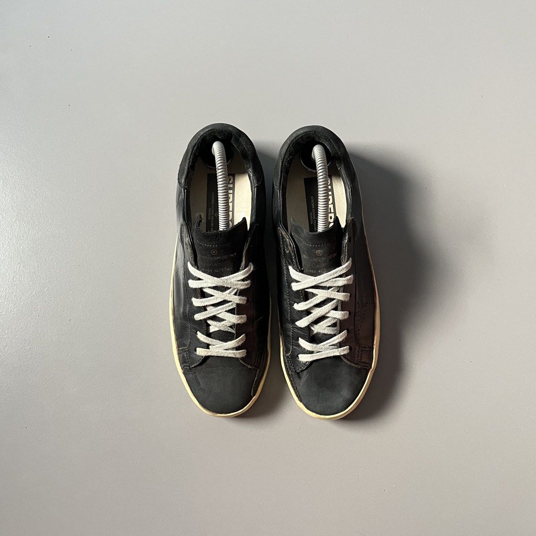 Golden Goose Superstar (Category: Sneakers) located in Surigao. Submitted by hasole_hard (Listing ID 1469666692, Image 2). Description: GGDB 40 eur fits 8men.