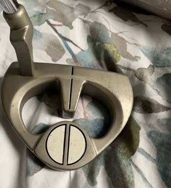 Golf clubs Set with Bag (Category: Golf) located in Rodriguez. Submitted by mbongscloset (Listing ID 1469445425, Image 2). Description: .