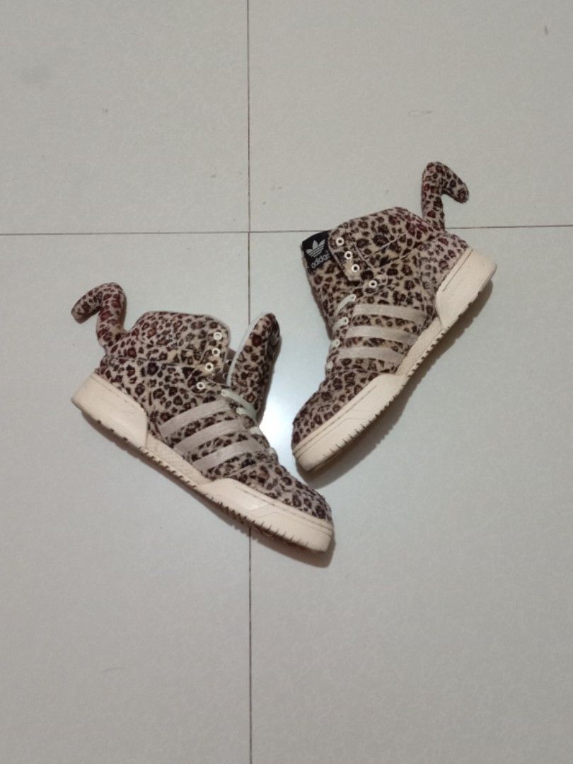 GRAIL ADIDAS JEREMY SCOTT LEOPARD (Category: Sneakers) located in Manila. Submitted by sonny2k (Listing ID 1469609153, Image 1). Description: GRAIL ADIDAS JEREMY SCOTT LEOPARD TAIL (AUTHENTIC) US: 11 EURO: 45 10/10 condi highest offer: 47$ / 3000₱ .
