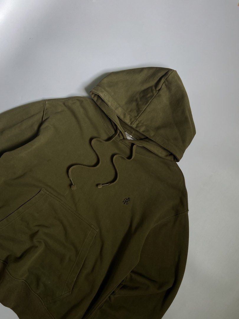 Gramicci Pullover hoodie (Category: Hoodies) located in Libmanan. Submitted by kushin2.0 (Listing ID 1469577785, Image 1). Description: Gramicci Sweatshirt One Pointed Hoodie❗️ 22 x 26 Small on tag Excellent condition No issue Need wash.