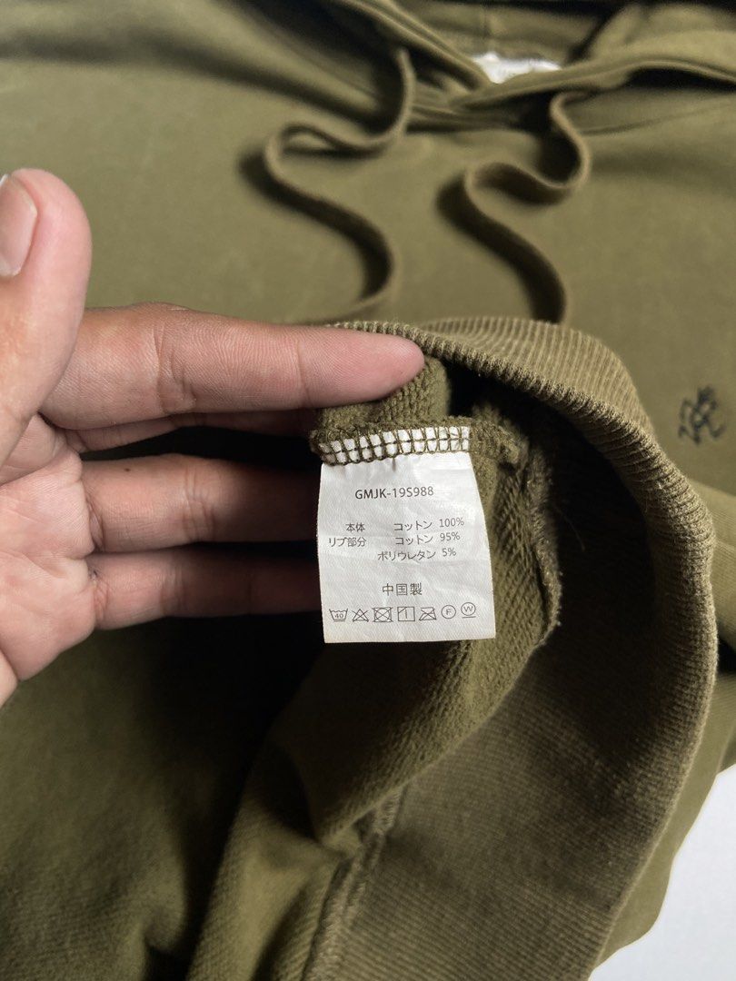 Gramicci Pullover hoodie (Category: Hoodies) located in Libmanan. Submitted by kushin2.0 (Listing ID 1469577785, Image 3). Description: Gramicci Sweatshirt One Pointed Hoodie❗️ 22 x 26 Small on tag Excellent condition No issue Need wash.