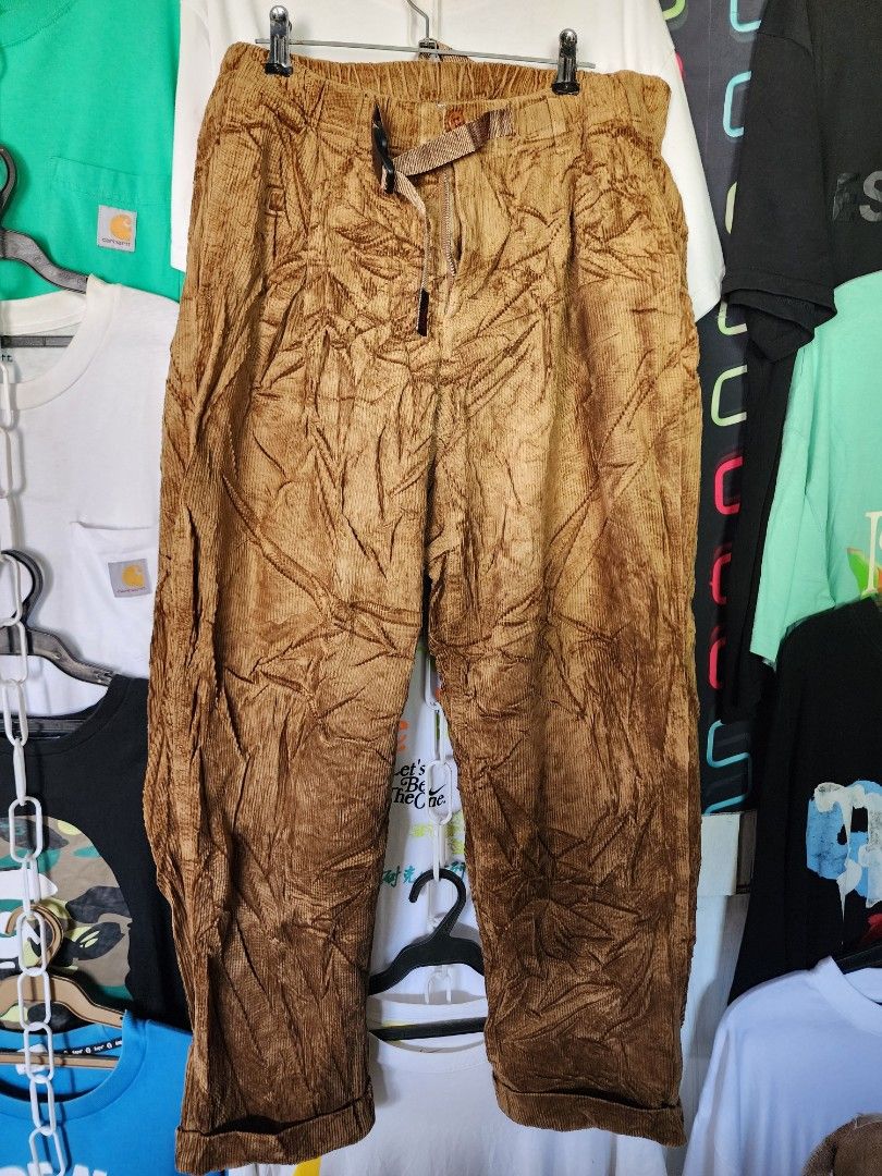 Gramici curduroy pants (Category: Jeans) located in Real. Submitted by raphy2019 (Listing ID 1469609395, Image 2). Description: .