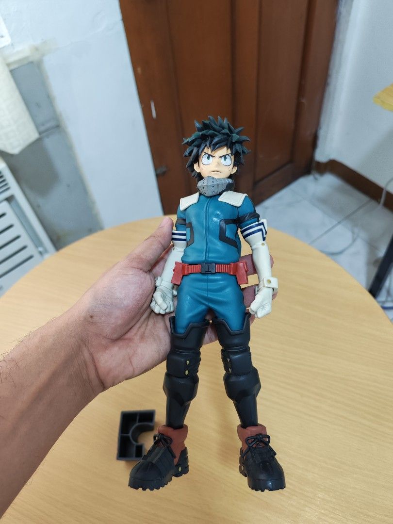 Grandista Deku version 1 (Category: Action & Battle Toys) located in Manila. Submitted by ashllenes (Listing ID 1469606703, Image 3). Description: grandista Deku good condition no issue loose only makinis po yun figure authentic for sale.