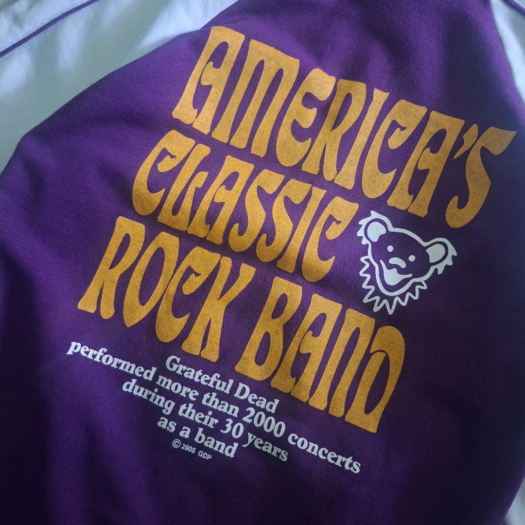 Grateful Dead Varsity Jacket 2000's (Category: Coats, Jackets and Outerwear) located in Santa Maria. Submitted by xejdm.finds (Listing ID 1469610268, Image 3). Description: .