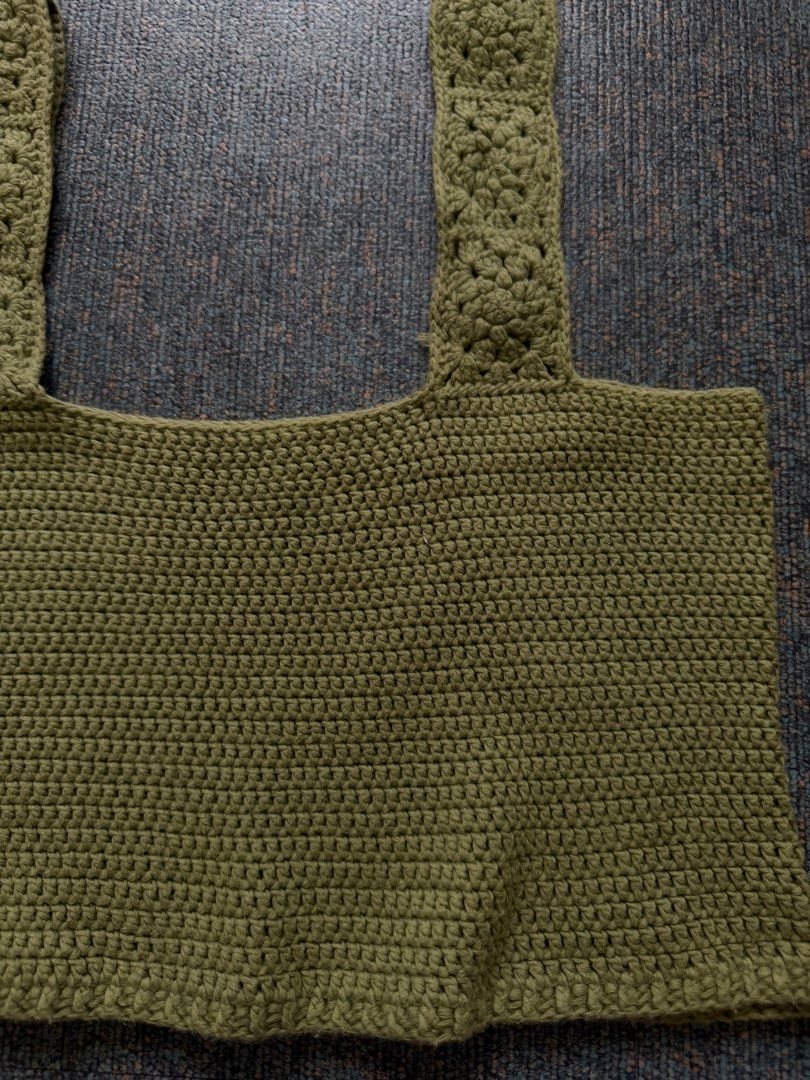 green crochet top (Category: Sleeveless) located in Rizal. Submitted by wornbyparis (Listing ID 1469607141, Image 3). Description: - size can be from s-m.