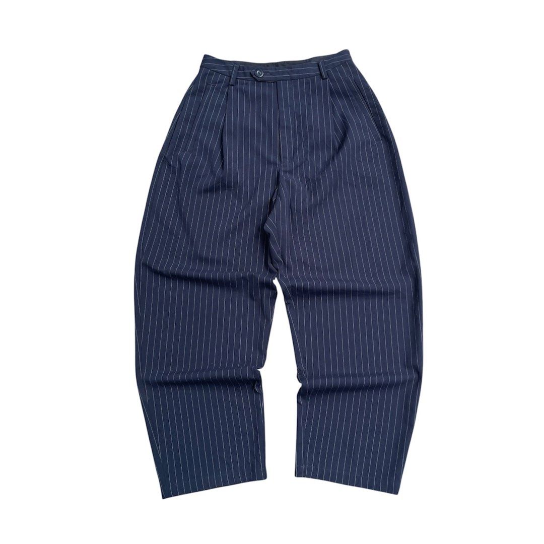 GU carrot slacks/trouser navy pinstripes (Category: Other Bottoms) located in Iloilo. Submitted by nextwearco_ilo (Listing ID 1469716882, Image 1). Description: GU carrot slacks/trouser navy pinstripes • Like new condition • 26-27 W X 37.5 L • 8.5 Leg opening ₱ 600 Only Loc : Iloilo city Dm.
