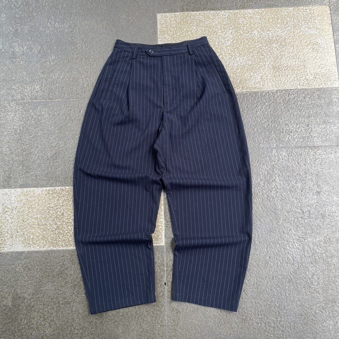 GU carrot slacks/trouser navy pinstripes (Category: Other Bottoms) located in Iloilo. Submitted by nextwearco_ilo (Listing ID 1469716882, Image 2). Description: GU carrot slacks/trouser navy pinstripes • Like new condition • 26-27 W X 37.5 L • 8.5 Leg opening ₱ 600 Only Loc : Iloilo city Dm.