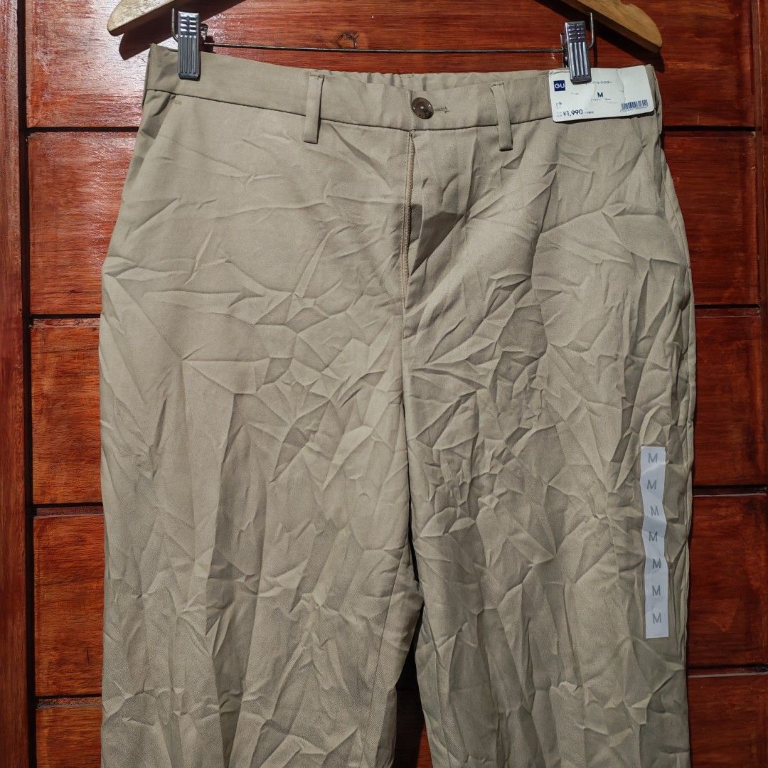 GU MEN'S EASY TROUSERS (Category: Chinos) located in Cavite. Submitted by j-jthriftshop (Listing ID 1469693165, Image 3). Description: GU MEN'S EASY TROUSERS NEW WITH TAG BEIGE WAIST 33" (MEDIDA SIZE) LENGTH 38.5 HEM 7" ₱699 ✅ FIRST to PAY Basis ❎ NO COD / COP 💎 MOP GCash 📦 𝐉&𝐓 | 𝐋𝐚𝐥𝐚𝐦𝐨𝐯𝐞 📍 Cavite .